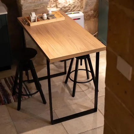 Traditional 1br Maltese Maisonette Near Grand Harbour Area شقة