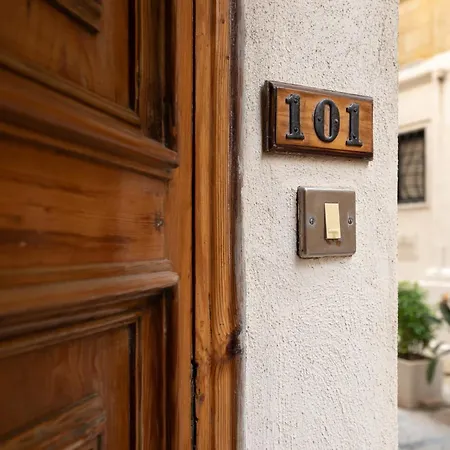 Traditional 1br Maltese Maisonette Near Grand Harbour Area شقة فاليتا